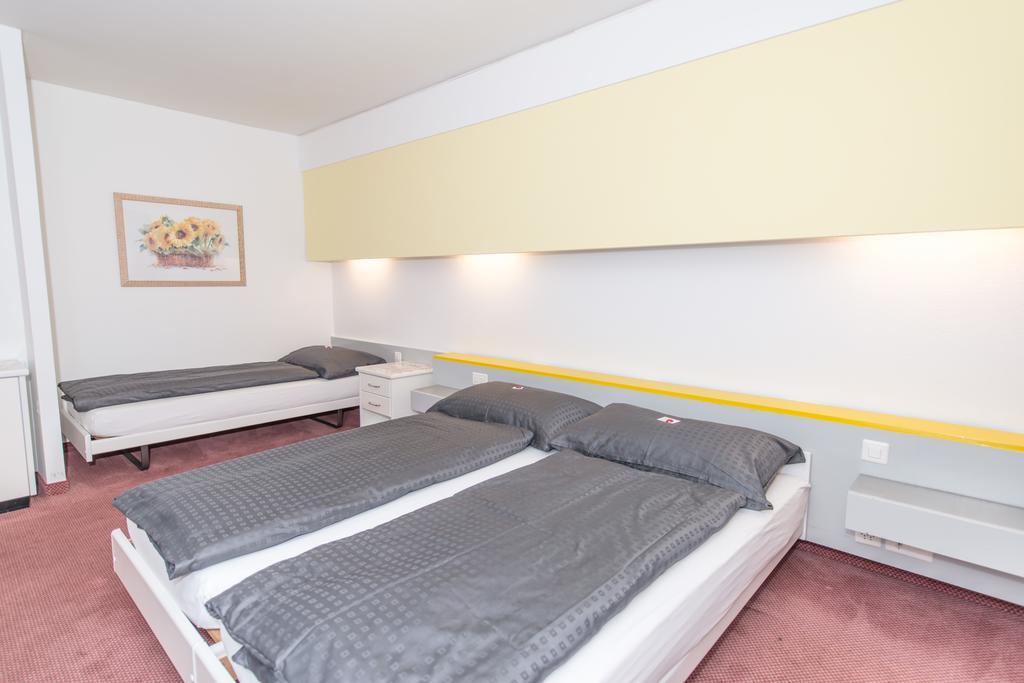 Hotel Rotes Haus Brugg  Zimmer foto